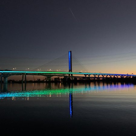 Motel Du Fleuve Brossard Exteriér fotografie