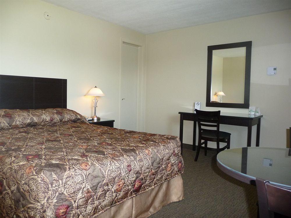 Motel Du Fleuve Brossard Exteriér fotografie