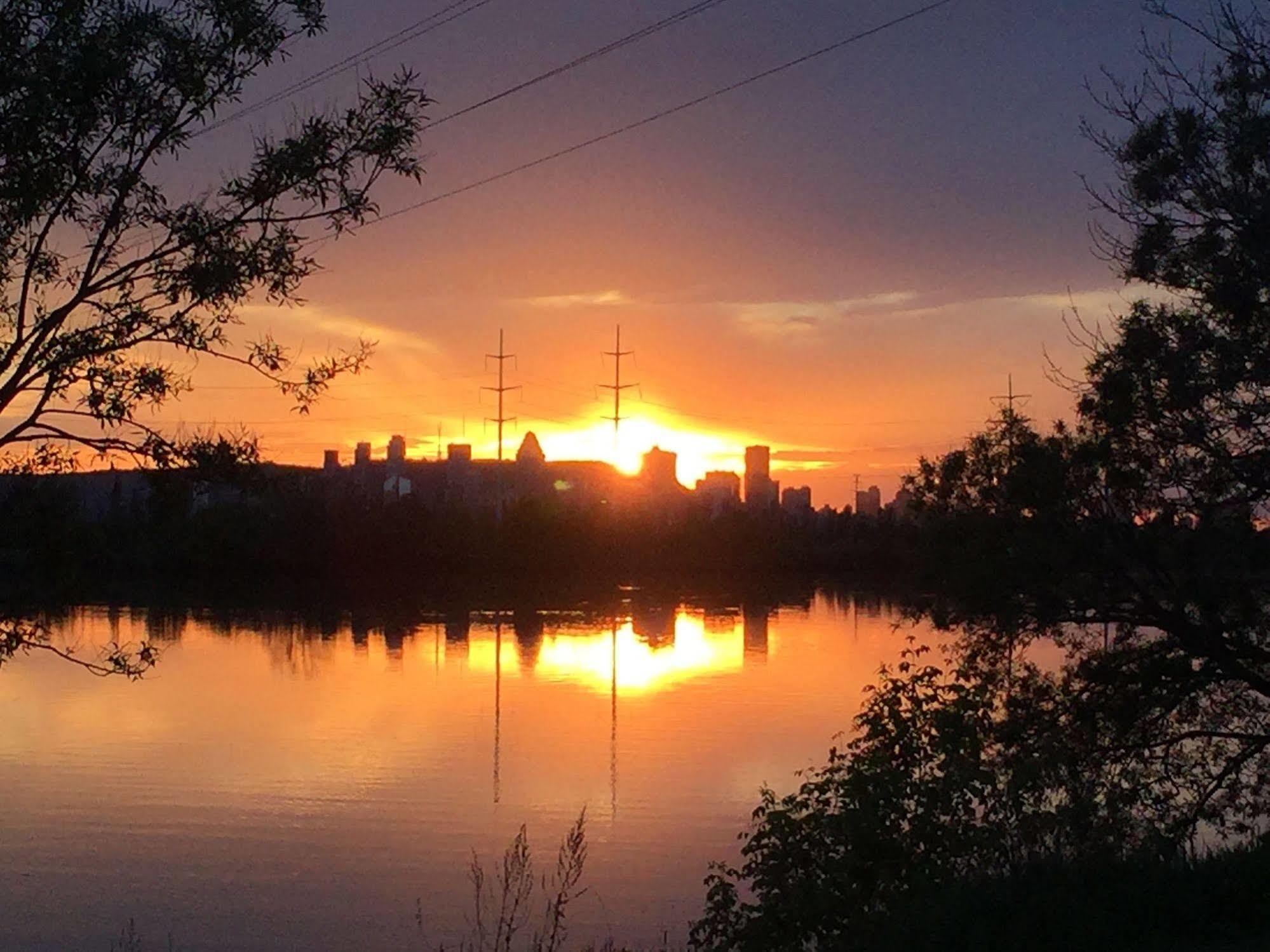 Motel Du Fleuve Brossard Exteriér fotografie