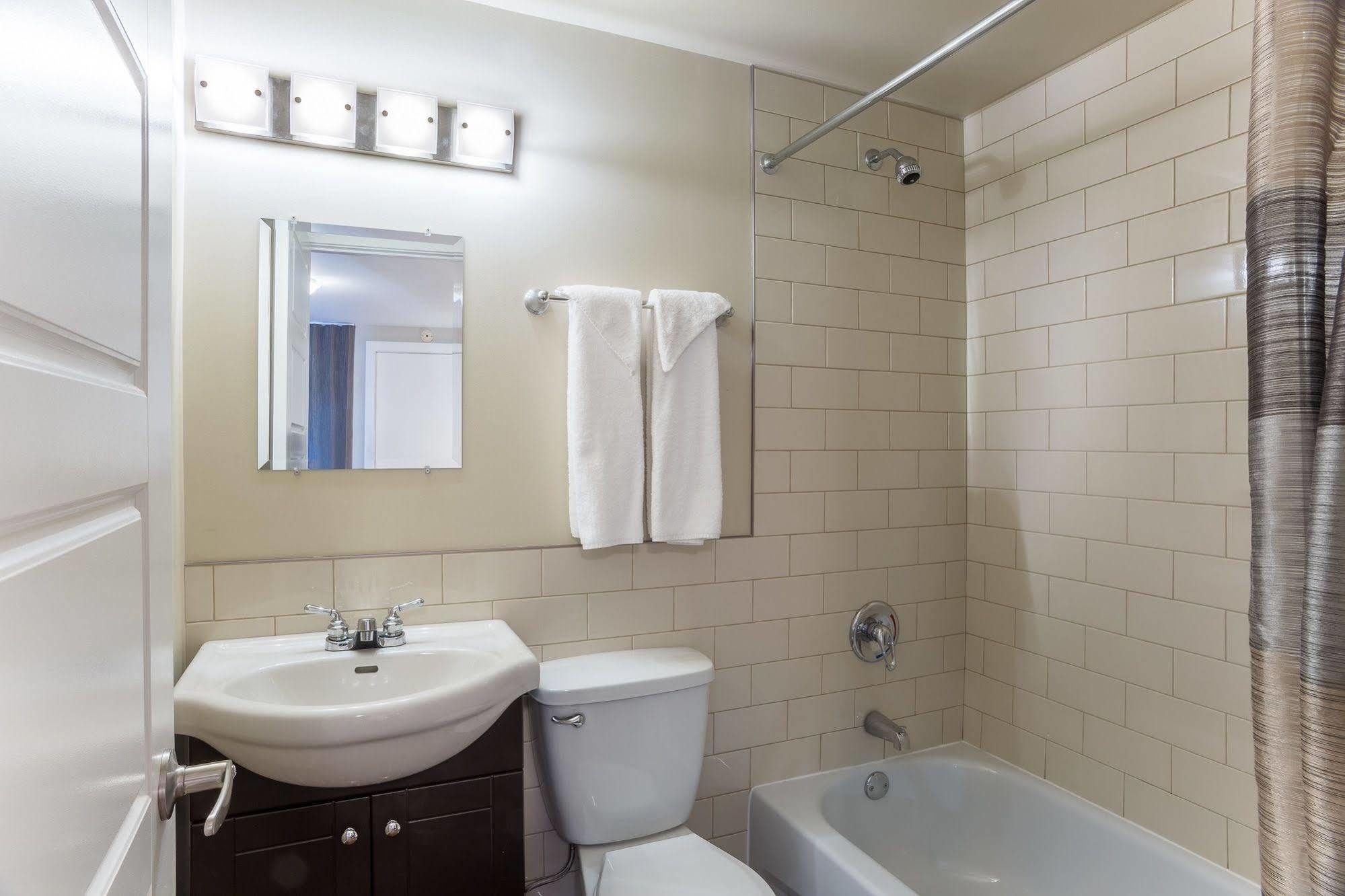 Motel Du Fleuve Brossard Exteriér fotografie